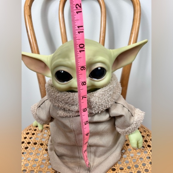 Star Wars Grogu/Baby Yoda plush toy, Collectible squishy doll - Picture 10 of 10